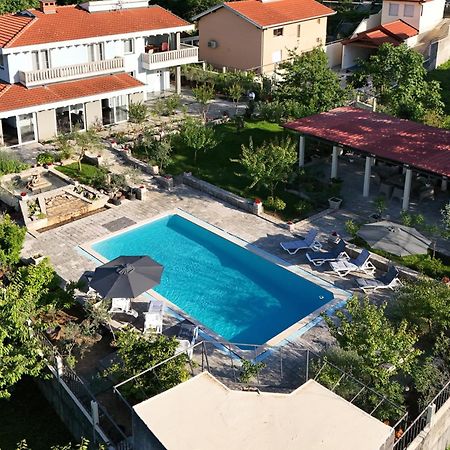 Appartamento Pool House Maslina Mostar Esterno foto