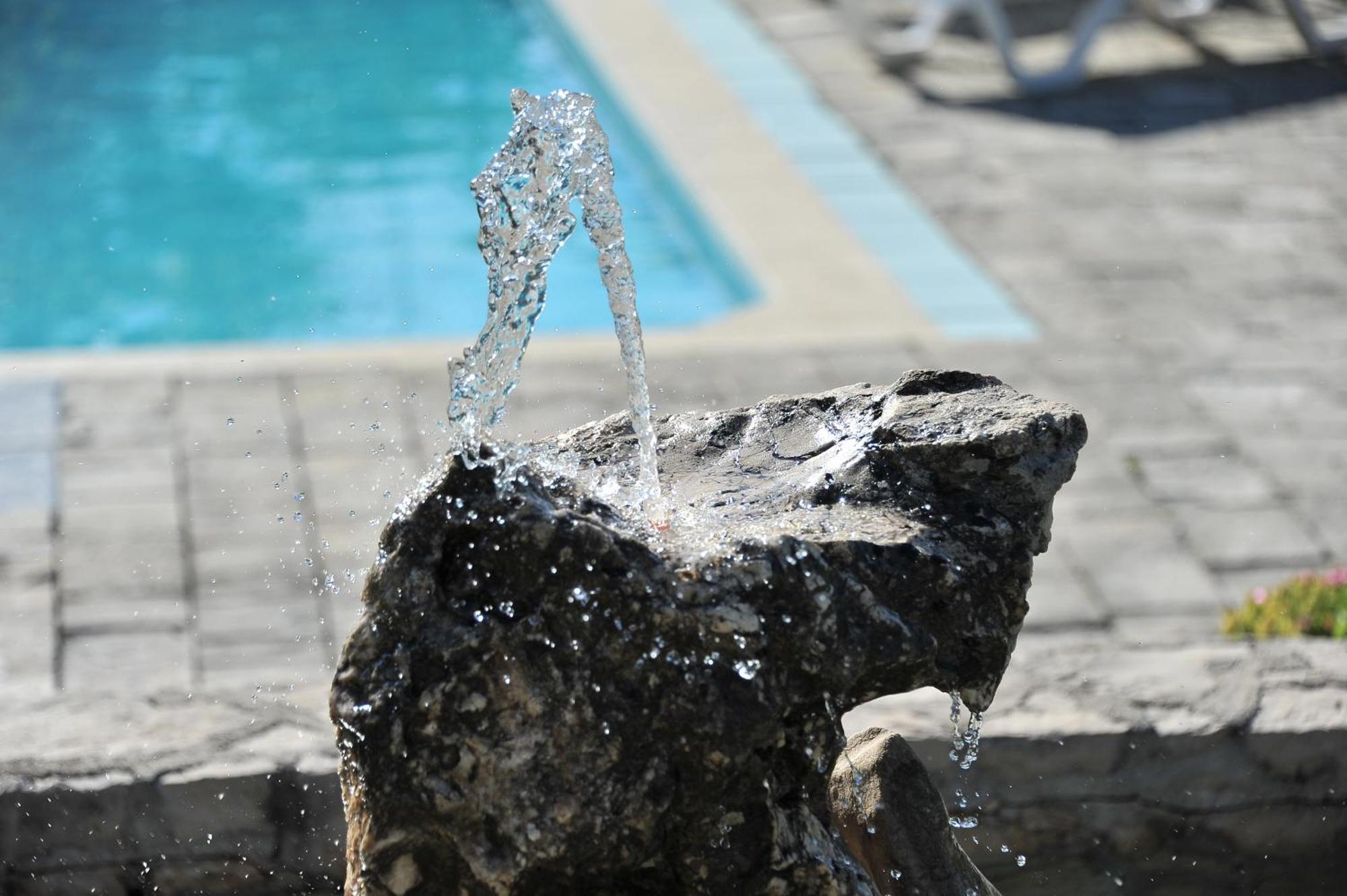 Appartamento Pool House Maslina Mostar Esterno foto